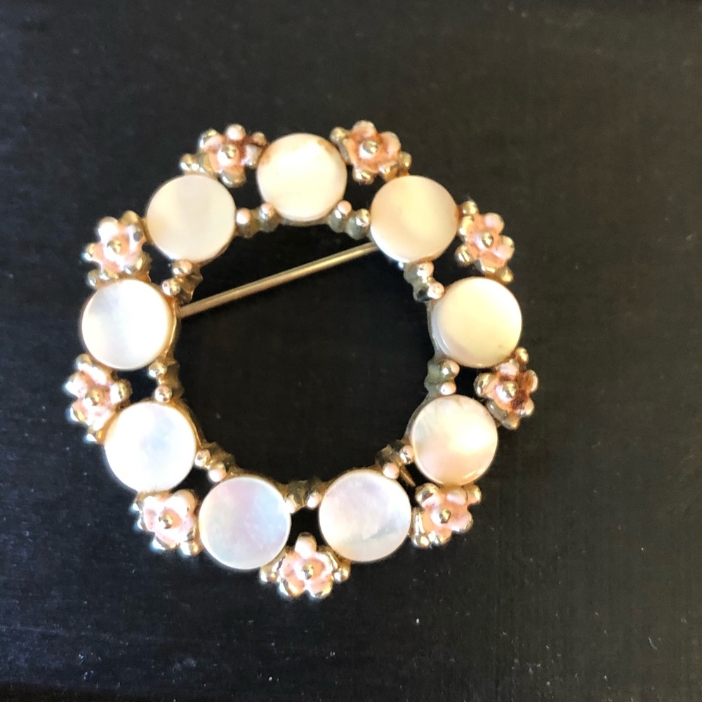 $BOGO$Vintage brooch/pin